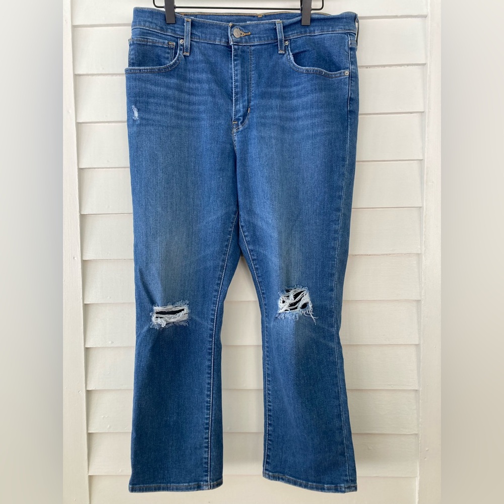 Levi’s | 724 High-Rise Straight Crop Medium Blue Size 32 - Picture 8 of 14